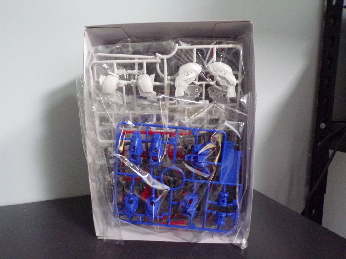 Gundam World Heroes SDW Heroes - Leif Gundam GP04 Plastic Model Kit