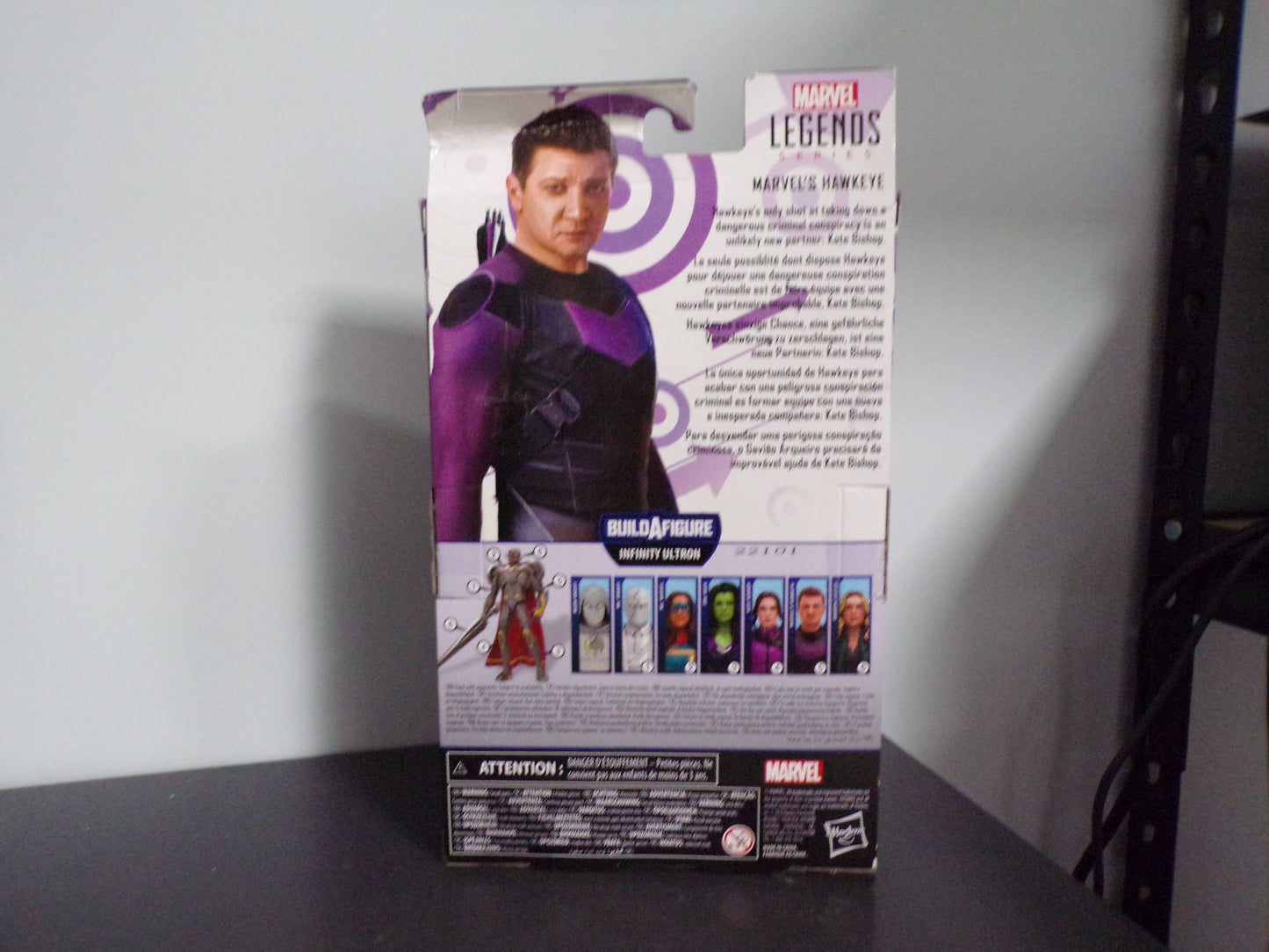 Hasbro Marvel Legends Series - Marvel's Hawkeye Action Figure