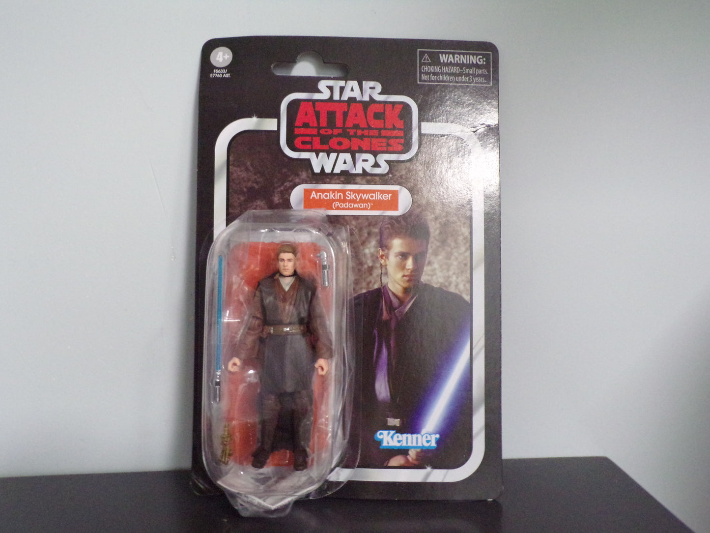 Kenner Star Wars Attack of the Clones - Anakin Skywalker (Padawan) Action Figure