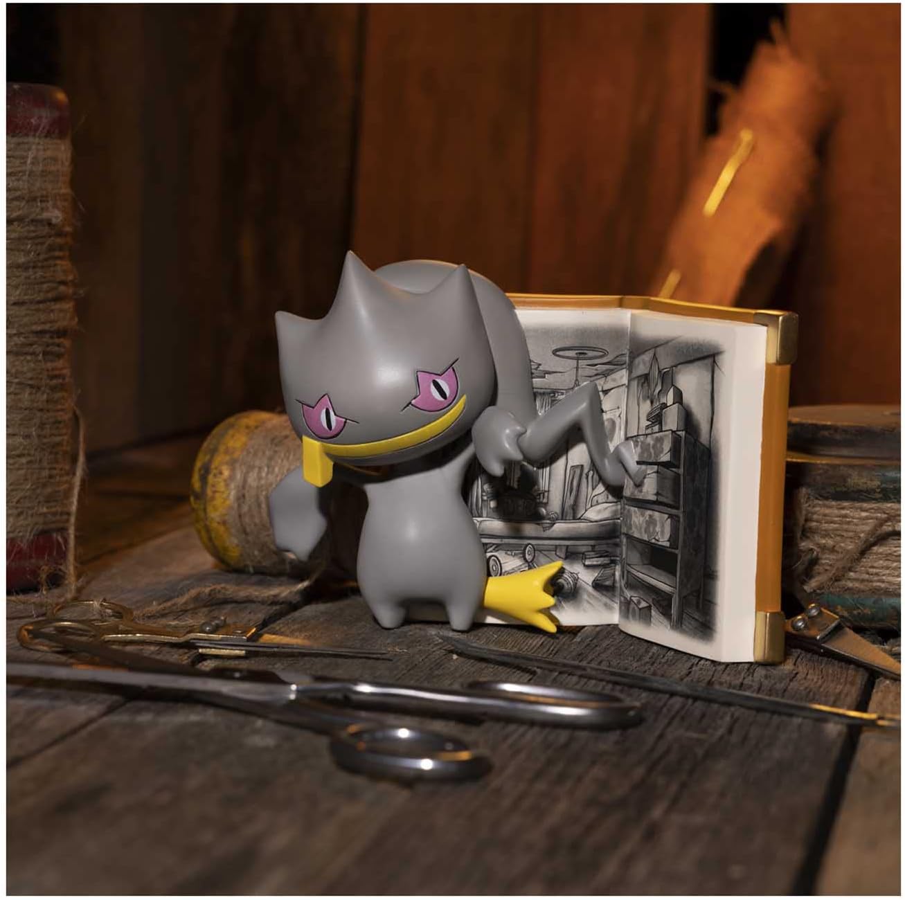 Pokemon Center Story of Banette Pokémon Center × Vic Lee: Pokémon Scary Stories Figure