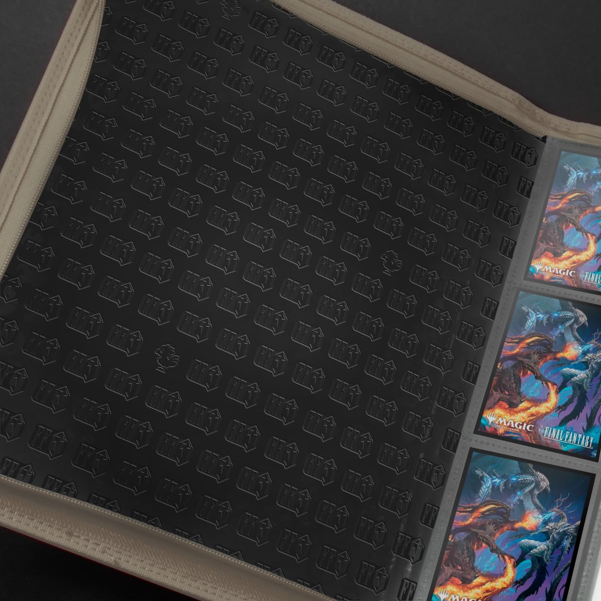 Ultra PRO - Final Fantasy x Universes Beyond Cloud, Ex-SOLDIER 9-Pocket Premium Zippered PRO-Binder for Magic: The Gathering | TCG Card Collector Album, MTG Binder, Final Fantasy Card Binder