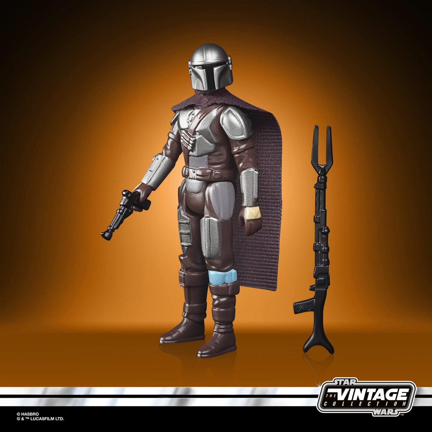 Star Wars Retro Collection The Mandalorian (Beskar) Toy 3.75-Inch-Scale The Mandalorian Collectible Action Figure, Accessories