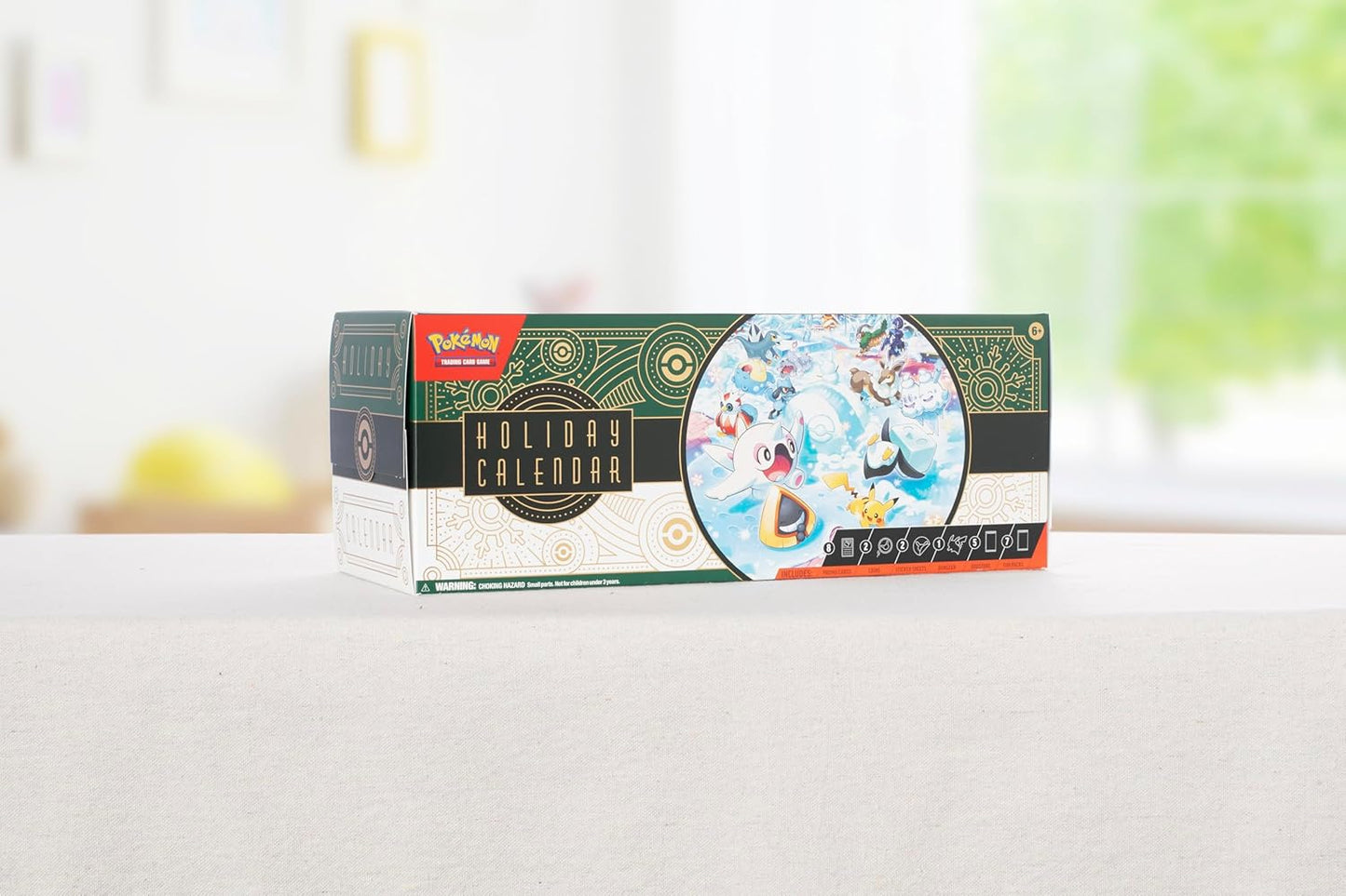Pokemon TCG: Holiday Calendar (8 Foil Promo Cards, 5 Booster Packs & More)