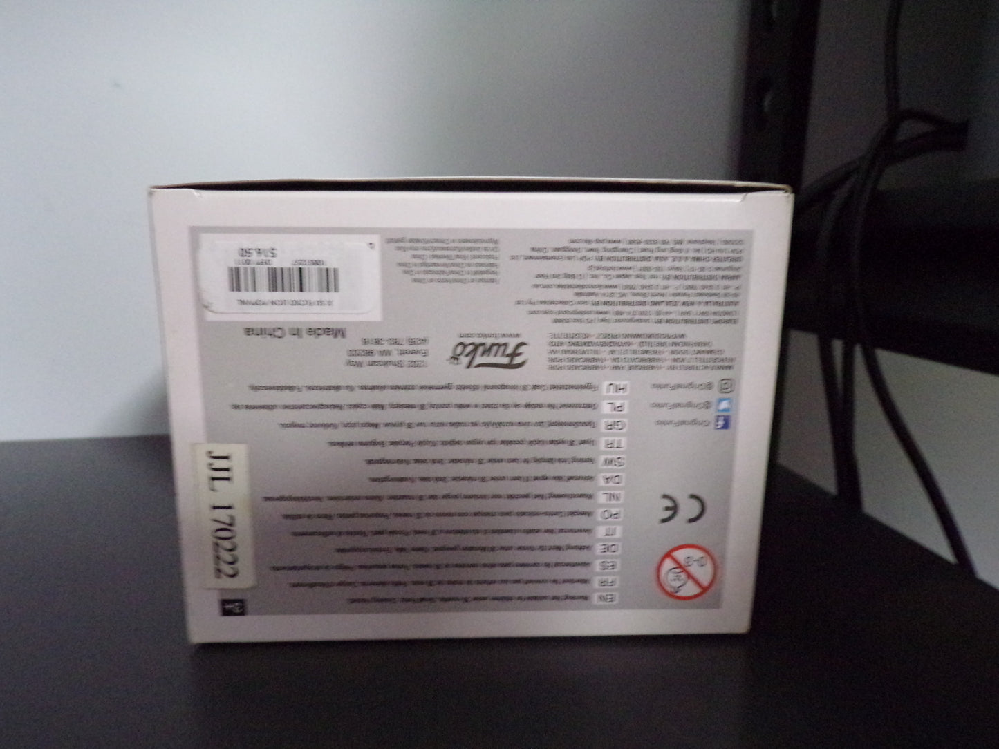 Funko Pop! Steven Universe - Lion Hot Topic Exclusive #213 BOX WEAR AND TEAR