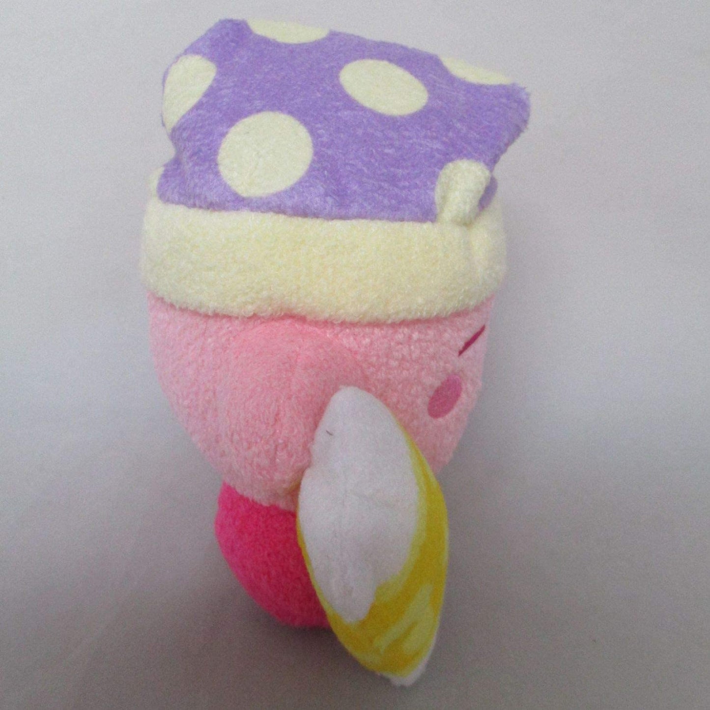 Sanei 6 Inch Plush - Kirby Muteki Suteki Closet Sleep MSC-008