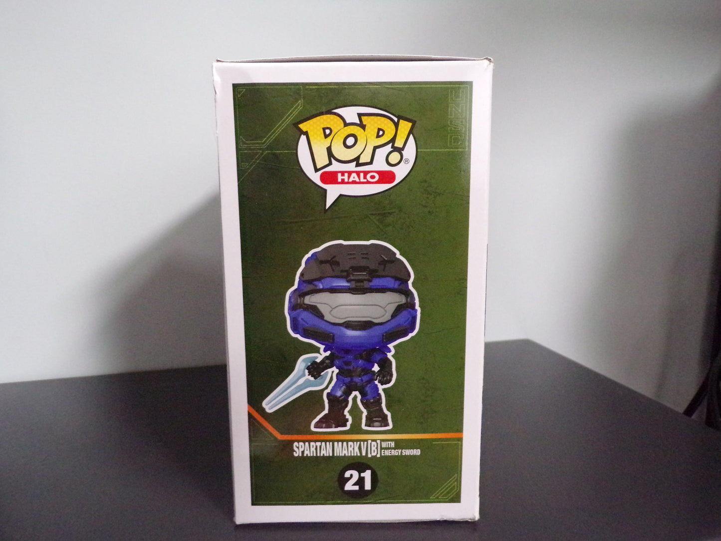 Funko Pop! Halo - Spartan Mark V [B] w/ Energy Sword #21