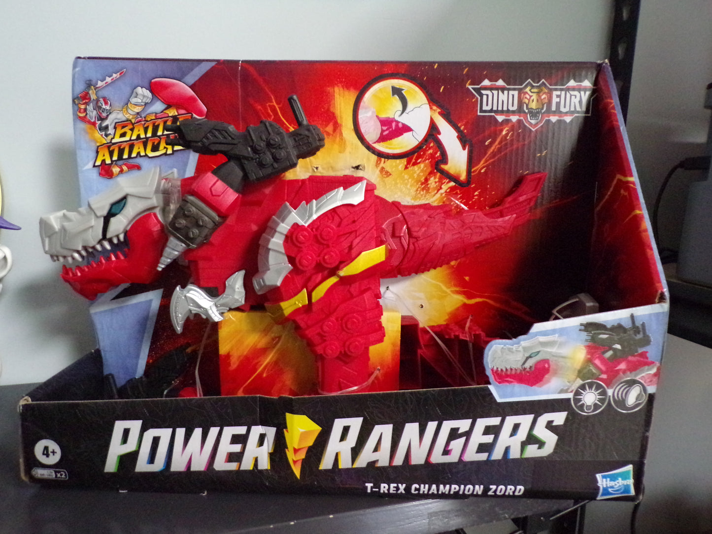 Hasbro Power Rangers Dino Fury Battle Attackers - T-Rex Champion Zord