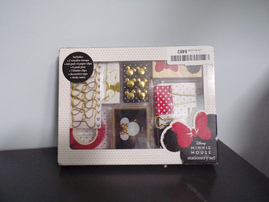 Disney Minnie Mouse Stationery Set