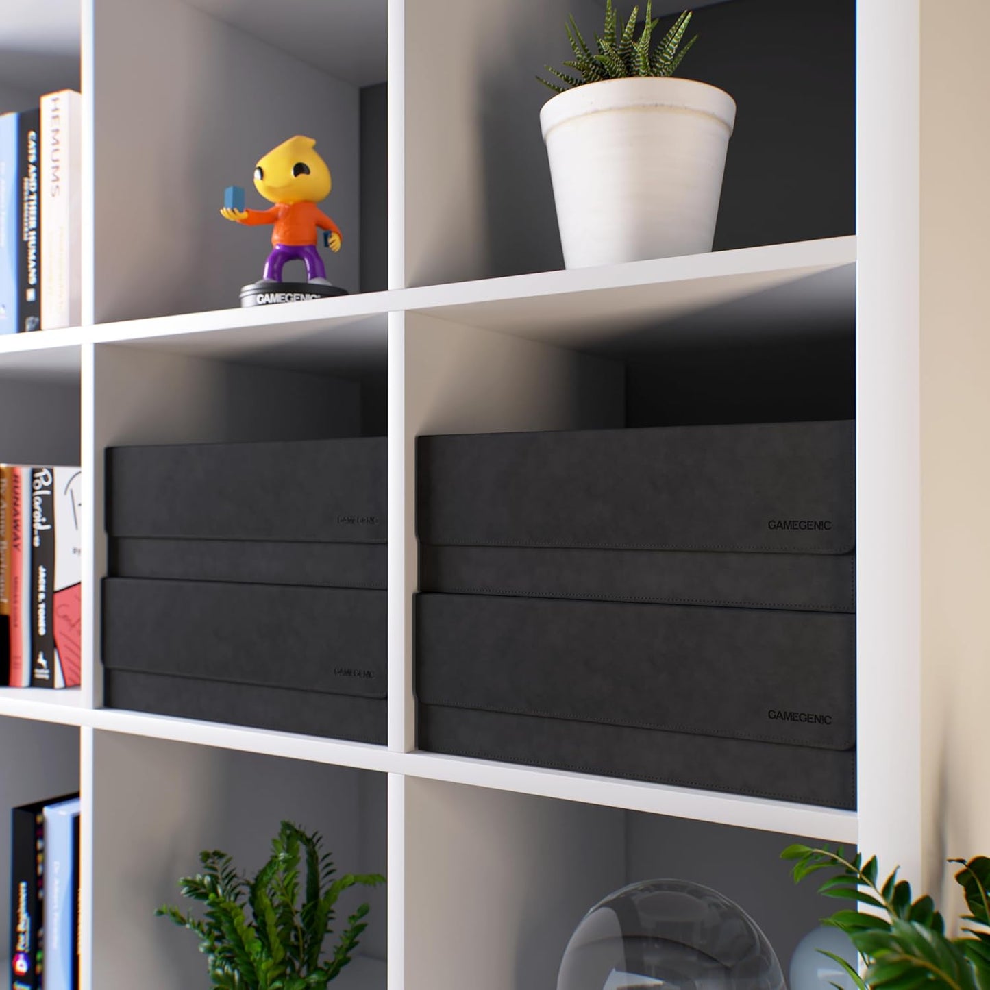 Gamegenic Collectors' Lair 2000+ Premium Carrying Case - Grey