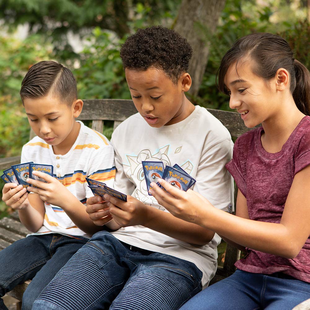 Pokemon TCG: Sun & Moon Hidden Fates - Raichu-GX Collector's Tin