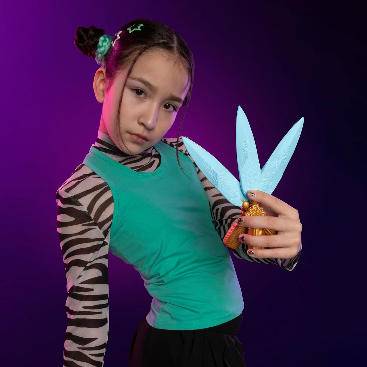 KPop Demon Hunters Nerf Zoey's Ghost Blades, 3 Nerf Foam Knife Toys Inspired by the Netflix Animation Film, Toys and Gifts for Children from 6 Years Old