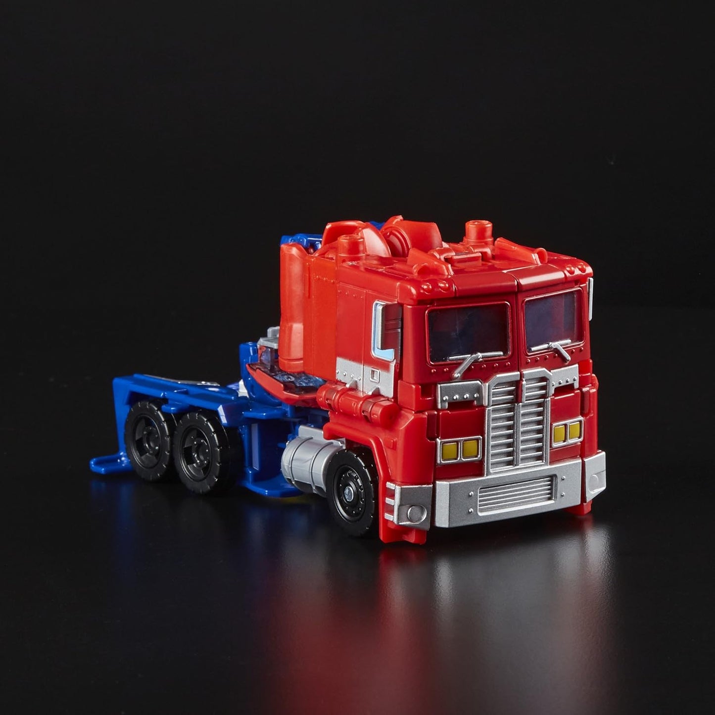 Transformers: Generations Power of The Primes Leader Evolution Optimus Prime