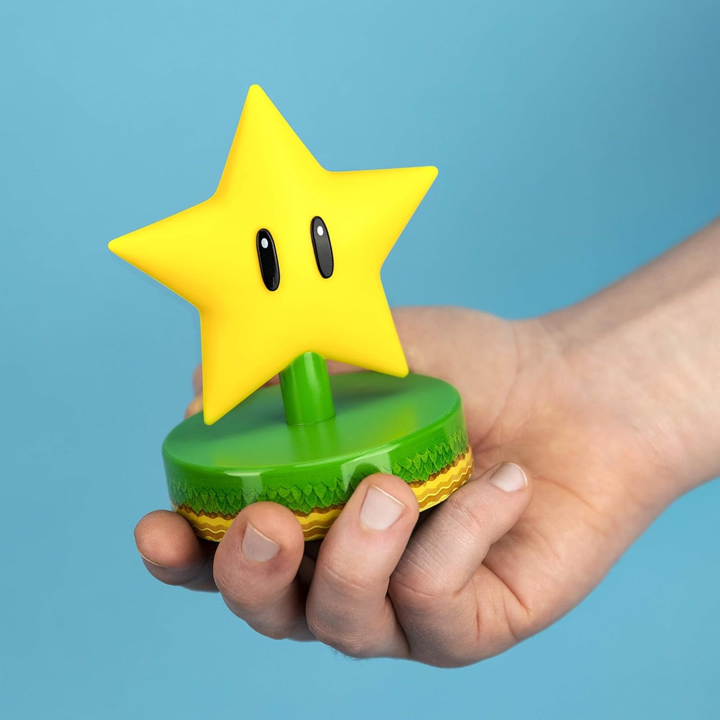 Paladone Super Mario Super Star Icon Light Collector #006
