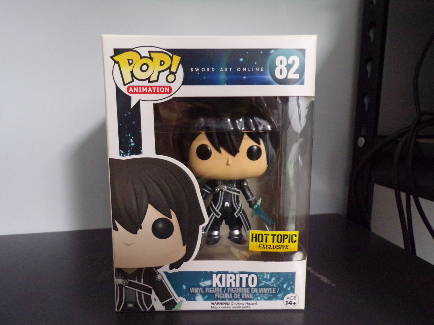 Funko Pop! Sword Art Online - Kirito Hot Topic Exclusive #82 BOX WEAR