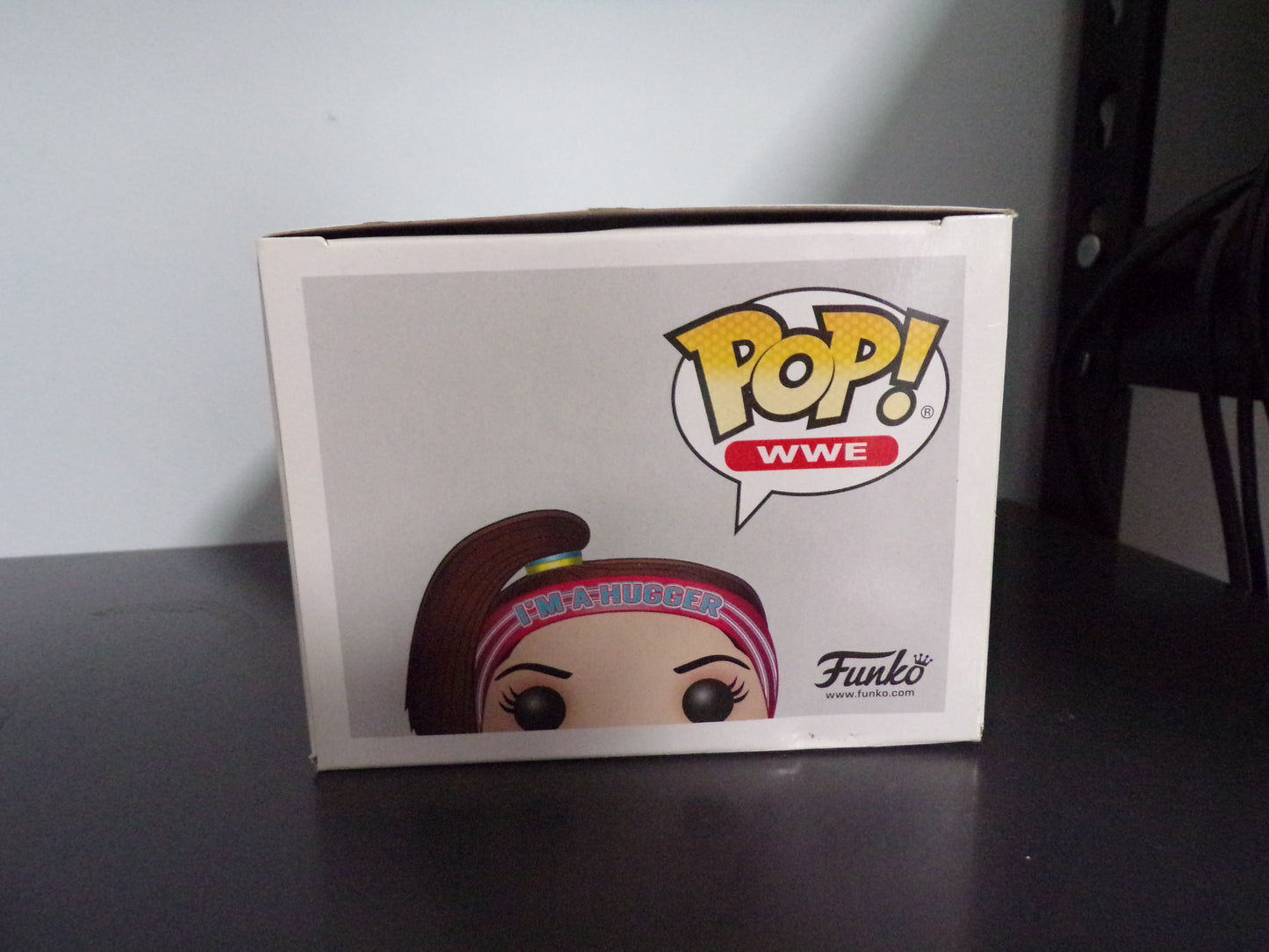 Funko Pop! WWE - Bayley ToysRUs #39 BOX WEAR