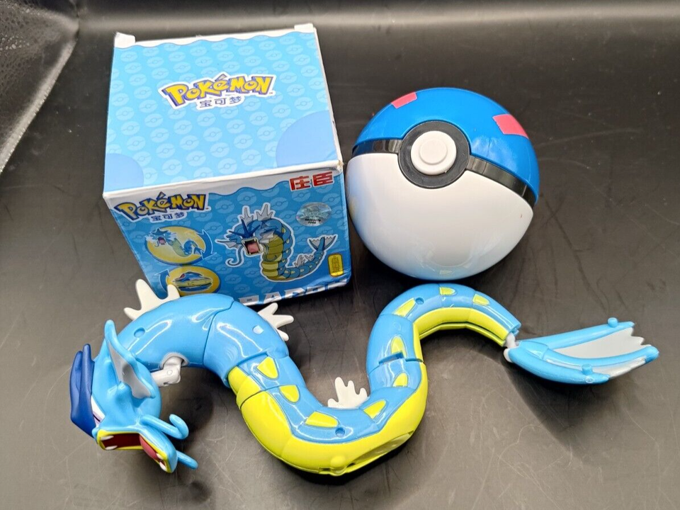 Gyarados Foldable Action Figure